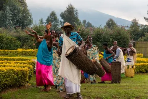 Rwanda people dancing